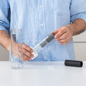 Aqva Bottle Vaihtosuodattimen vaihto, sinunapteekki.fi